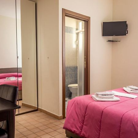 San Pietro'S Home Рим Экстерьер фото